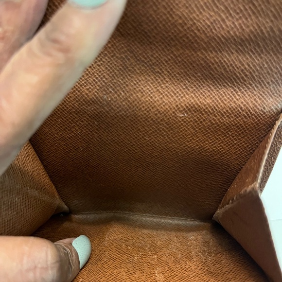 Vintage Louis Monogram Vuitton Elise Wallet - Picture 7 of 11